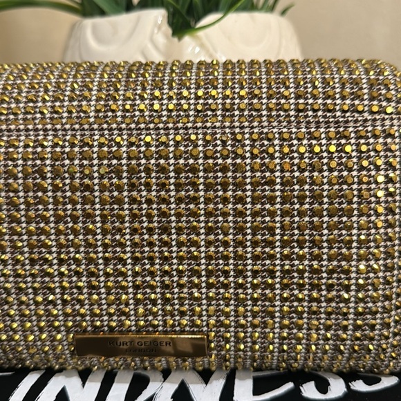 Kurt Geiger Kensington Wallet on a Chain - Picture 9 of 13